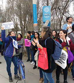 UN ABRAZO POR LA EDUCACIÓN PÚBLICA EN EL COMAHUE