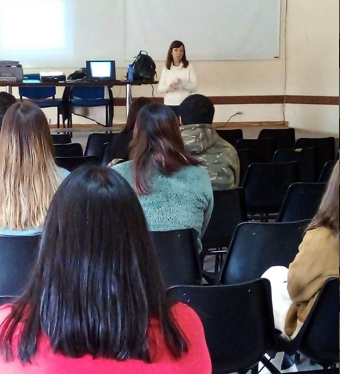 TALLER PARA MANEJAR LA ANSIEDAD Y MEJORAR EL RENDIMIENTO ACADÉMICO 